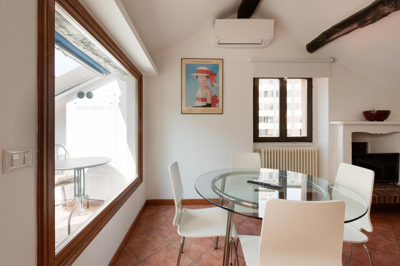 Corso Como Balcony Apartment Milan Exterior photo
